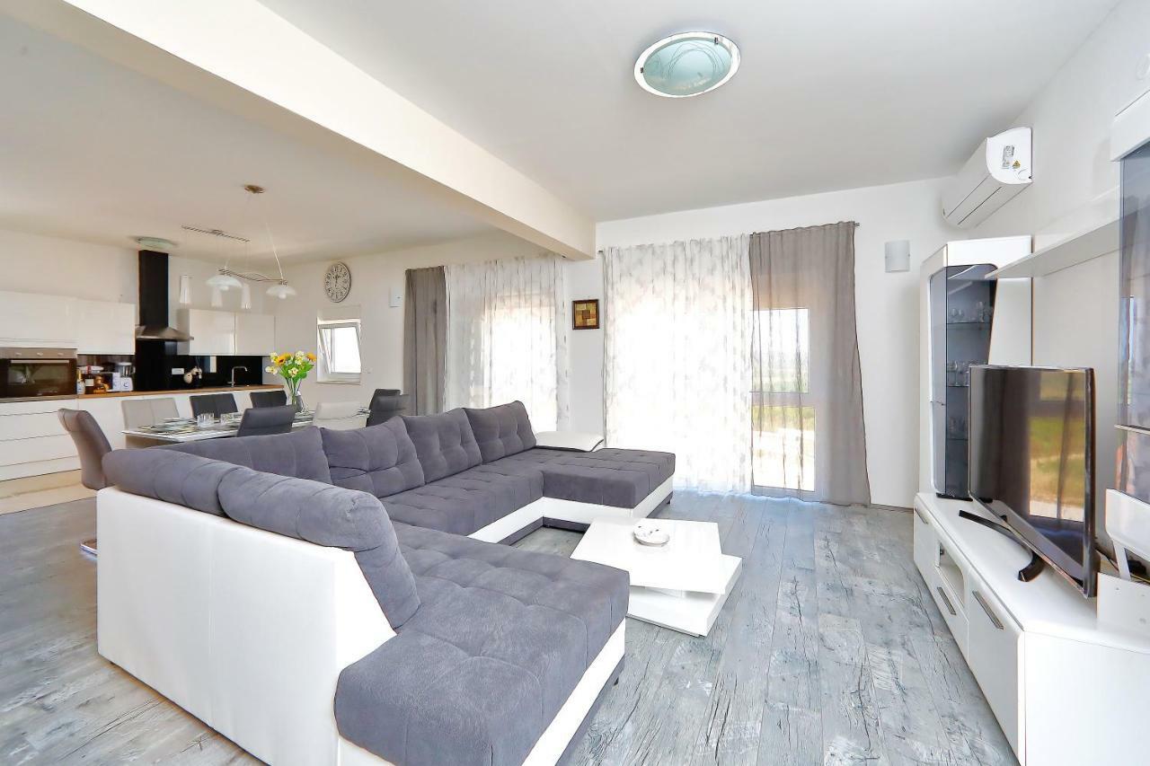 Panorama Hills Villa Debeljak ภายนอก รูปภาพ